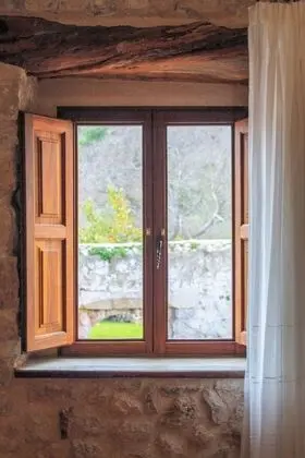 Tek Büyük Yataklı Oda, Avlu Manzaralı (Vista)