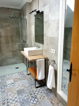Tek Büyük veya İki Ayrı Yataklı Oda, Özel Banyo (doble)