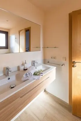 Deluxe Stüdyo Süit, 1 Yatak Odası, Kısmi Deniz Manzarası