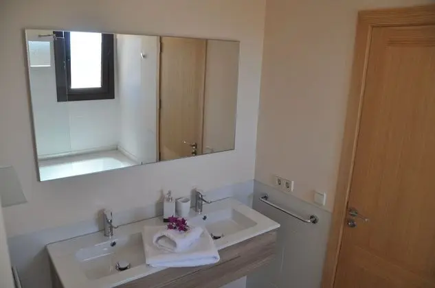 Deluxe Stüdyo Süit, Kısmi Deniz Manzarası