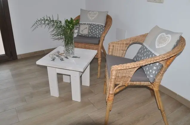Deluxe Stüdyo Süit, Kısmi Deniz Manzarası