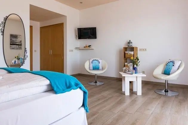 Deluxe Stüdyo Süit, Kısmi Deniz Manzarası