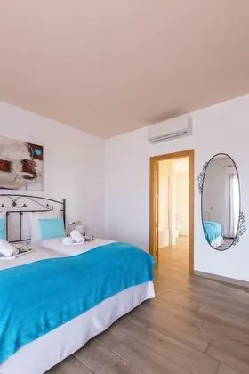Deluxe Stüdyo Süit, Kısmi Deniz Manzarası