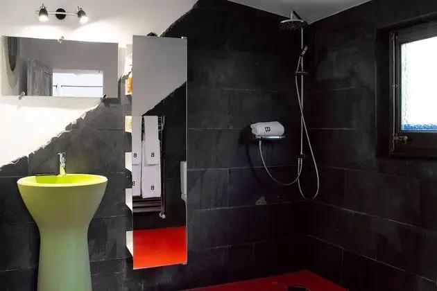 Standard Tek Büyük Yataklı Oda