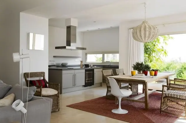 4 Bedroom Private Villa with Private Pool