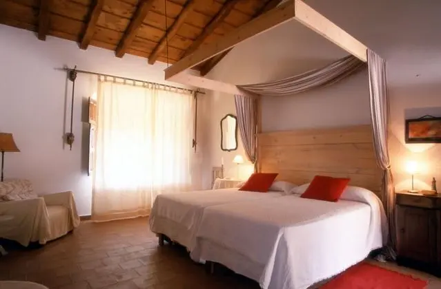 Tek Büyük Yataklı Oda, Dağ Manzaralı