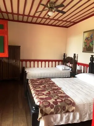 Classic Üç Kişilik Oda