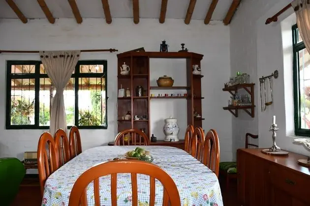 Family Ev, 6 Yatak Odası (22 pax)