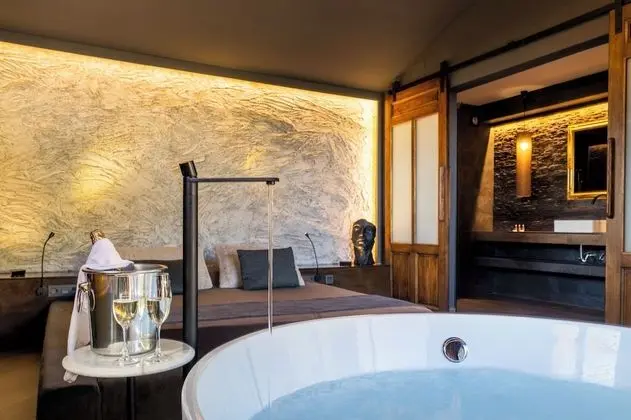 Özel spa küveti