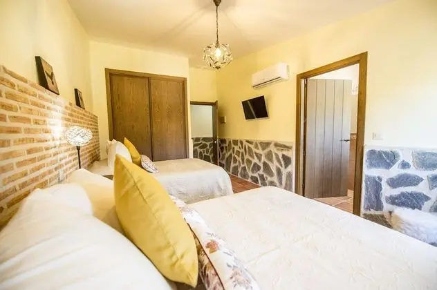 Deluxe Dört Kişilik Oda, Dağ Manzaralı