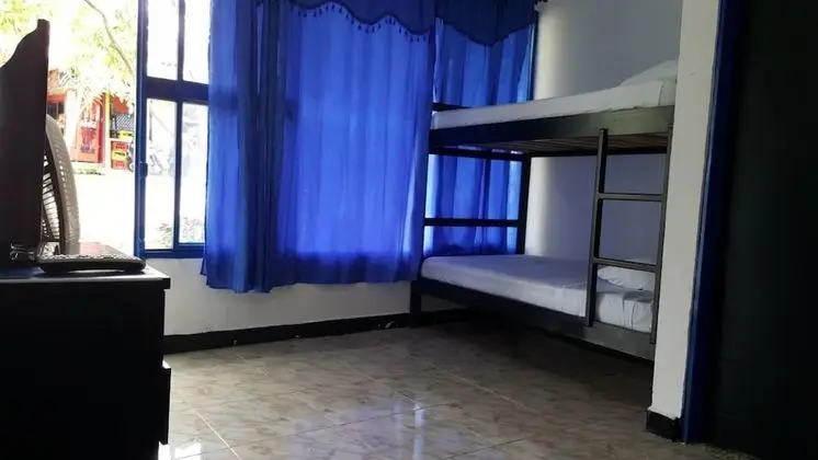 Üç Kişilik Oda