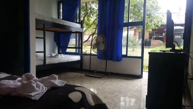 Üç Kişilik Oda