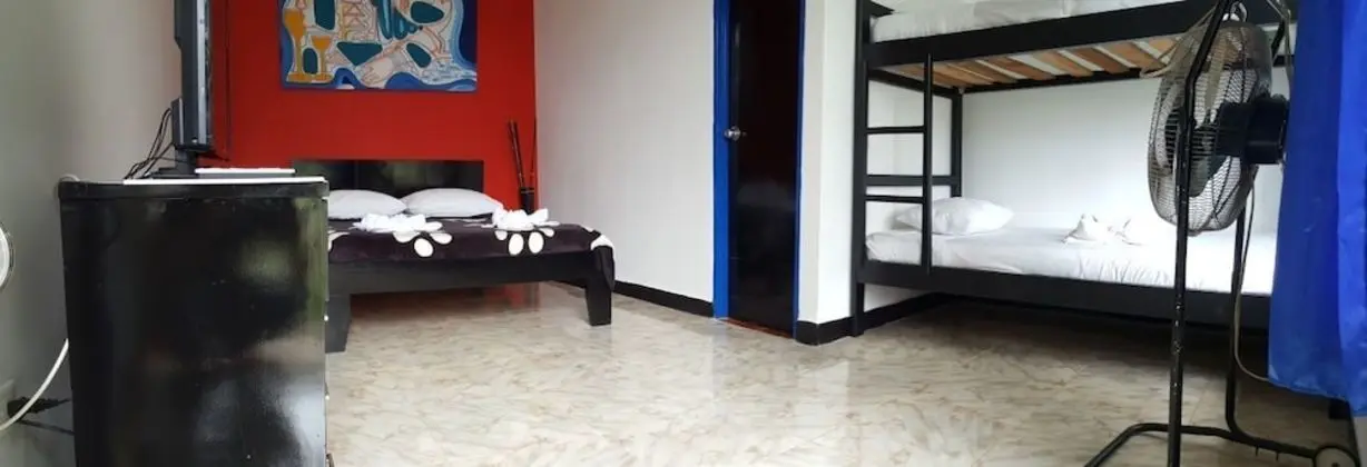 Üç Kişilik Oda