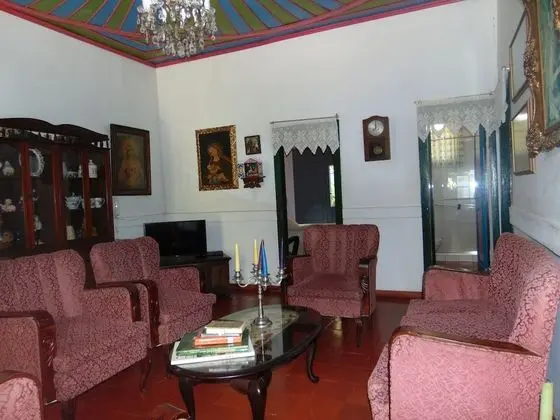 Traditional Tek Büyük Yataklı Oda
