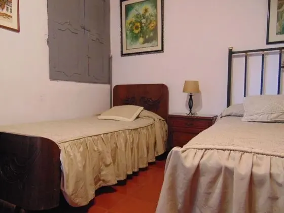 Traditional Üç Kişilik Oda