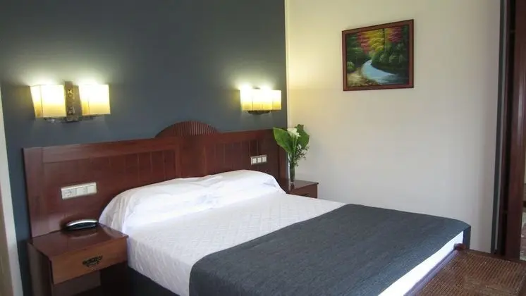 Tek Büyük Yataklı Oda (Cama Supletoria)