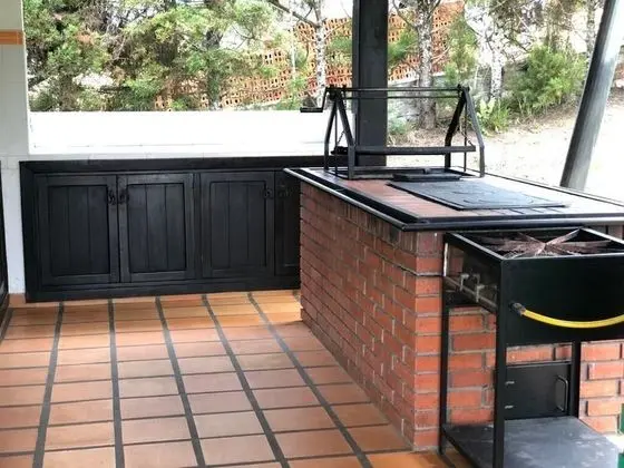 Ev, 6 Yatak Odası, Sıcak Su Havuzu