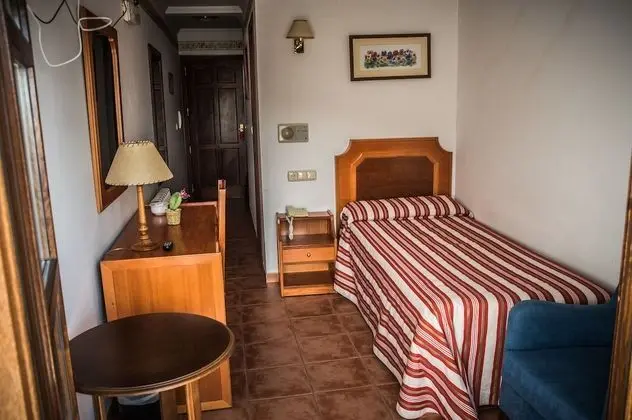 Tek Kişilik Oda