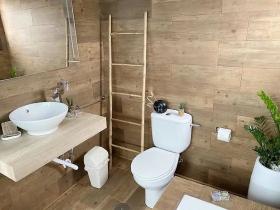 Romantic Tek Büyük Yataklı Oda, 1 Çift Kişilik Yatak, Sıcak Su Havuzu, Kule