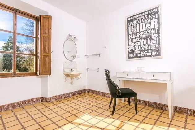 Comfort Tek Büyük Yataklı Oda, Ortak Banyo, Dağ Manzaralı
