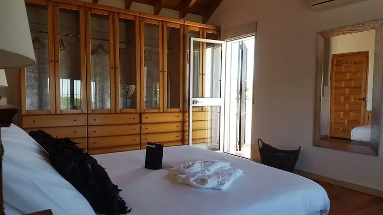 Tek Büyük Yataklı Oda, Balkon