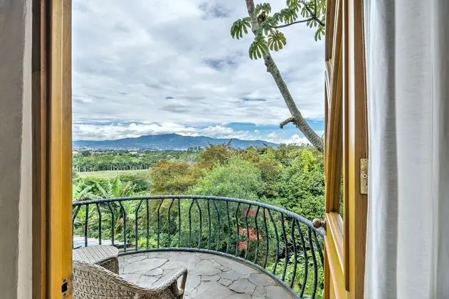 Junior Süit, 1 En Büyük (King) Boy Yatak