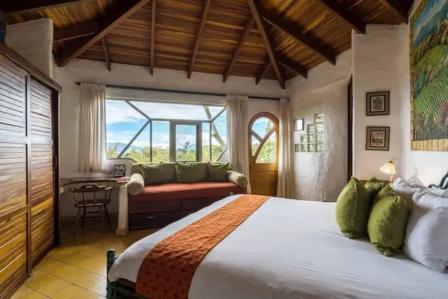 Junior Üç Kişilik Oda