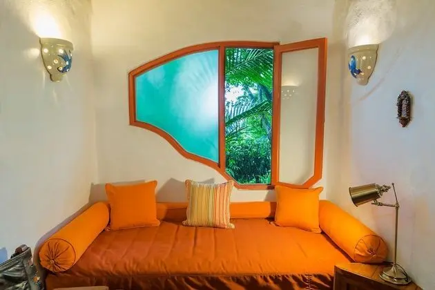 Junior Üç Kişilik Oda