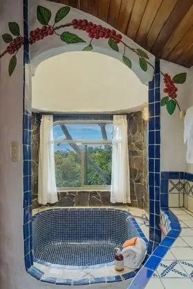 Junior Üç Kişilik Oda