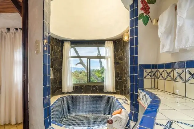 Junior Üç Kişilik Oda