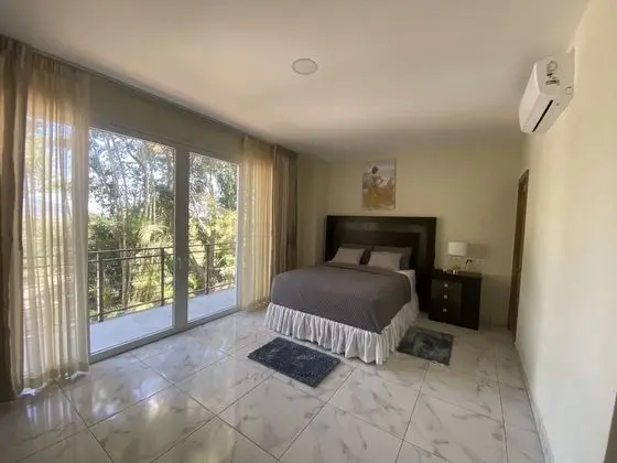 Luxury Tek Büyük Yataklı Oda