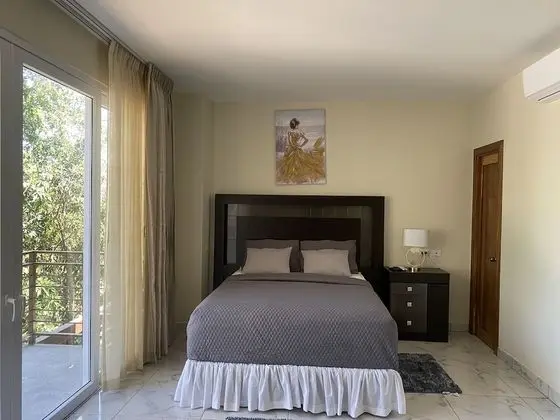 Luxury Tek Büyük Yataklı Oda