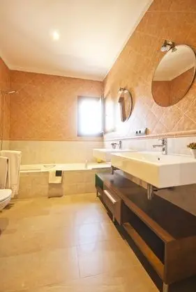 Villa, 4 Yatak Odası, Kişiye Özel Havuzlu
