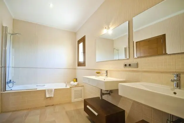 Villa, 4 Yatak Odası, Kişiye Özel Havuzlu