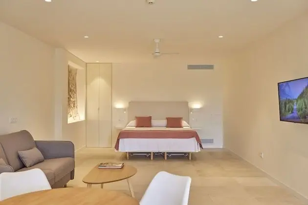 (1) Superior Suite "Tafona"