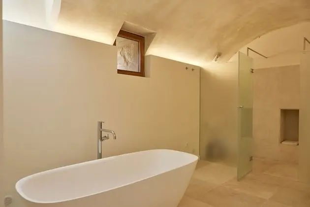 (1) Superior Suite "Tafona"