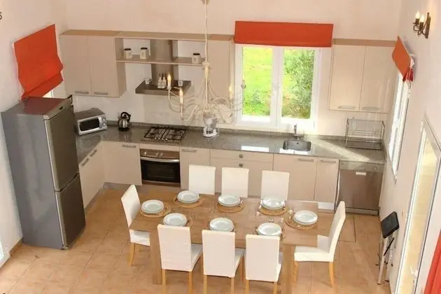 Villa, 4 Yatak Odası, Kişiye Özel Havuzlu (Son Pere)