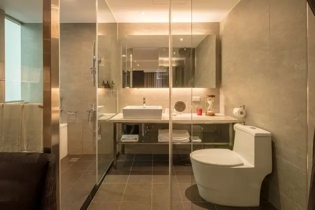 Deluxe Dört Kişilik Oda, 2 Çift Kişilik Yatak, Küvet