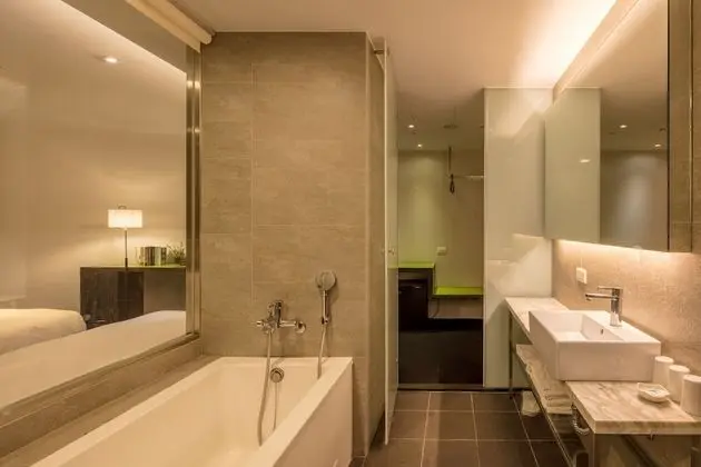 Deluxe Tek Büyük Yataklı Oda, 1 Çift Kişilik Yatak, Küvet