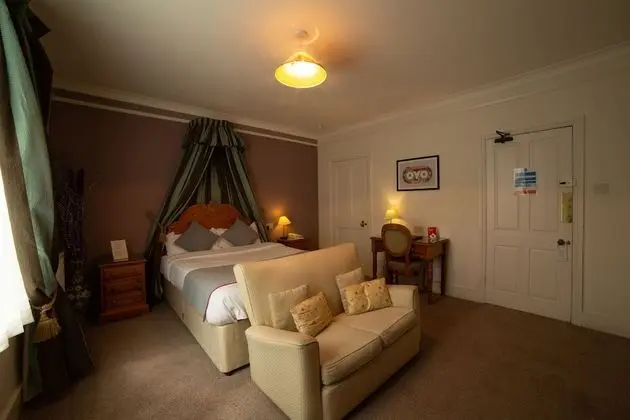 Standard Tek Büyük Yataklı Oda