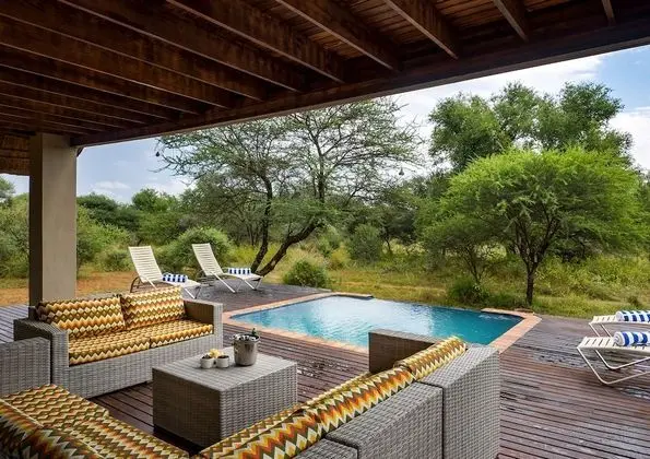 Luxury Villa, 4 Yatak Odası, Göl Manzaralı
