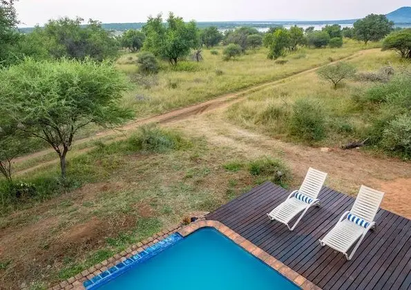 Luxury Villa, 4 Yatak Odası, Göl Manzaralı