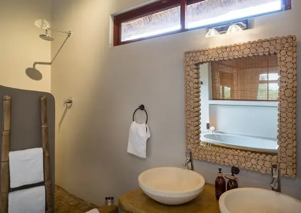 Luxury Villa, 4 Yatak Odası, Göl Manzaralı