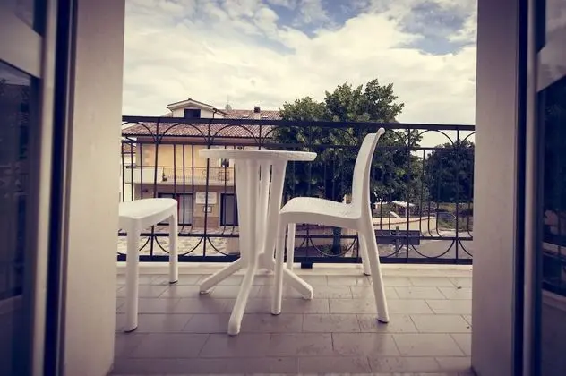 Economy Tek Büyük veya İki Ayrı Yataklı Oda