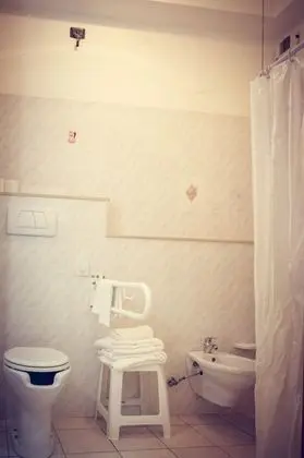 Economy Üç Kişilik Oda