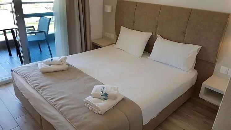 Design Stüdyo, 1 Yatak Odası, Havuz Manzaralı, Havuz Kenarı