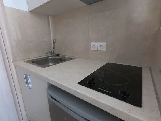 Design Stüdyo, 1 Yatak Odası, Havuz Manzaralı, Havuz Kenarı