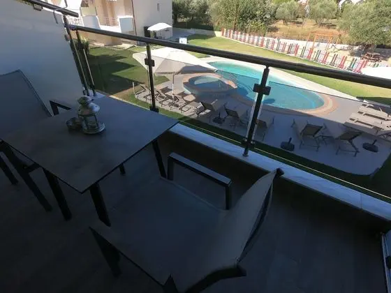 Design Stüdyo, 1 Yatak Odası, Havuz Manzaralı, Havuz Kenarı