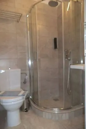 Süit, 2 Yatak Odası, Havuz Manzaralı, Bahçeli