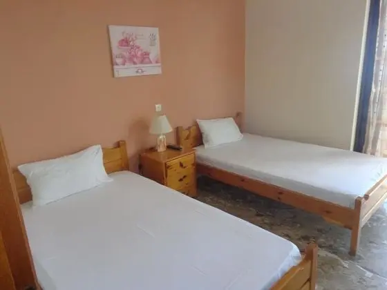 Stüdyo, Okyanusa Sıfır (for 2)